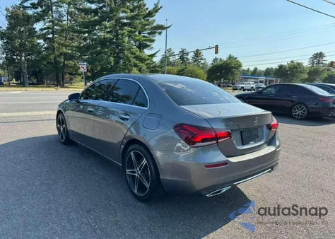 2019 Mercedes-Benz A 220 из США, поврежденный, VIN WDD3G4EB7KW021444